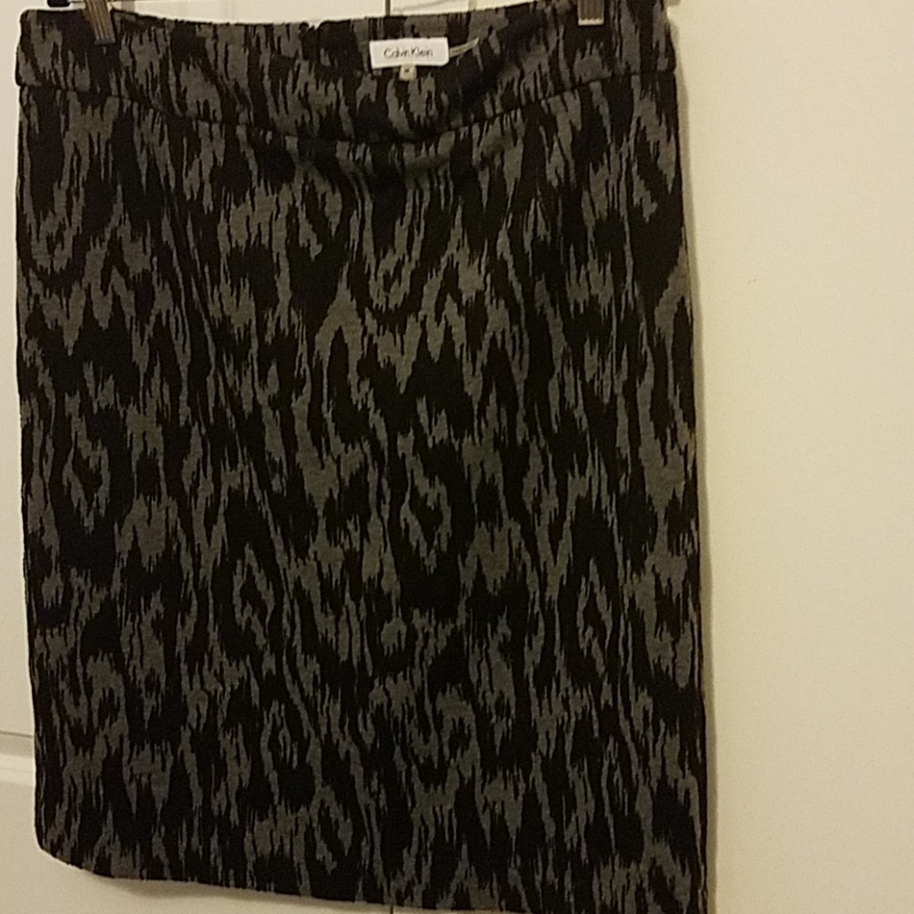 Calvin Klein giraffe print skirt